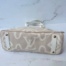 Load image into Gallery viewer, Louis Vuitton Tahitienne Cabas PM Sandy