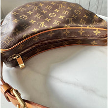 Load image into Gallery viewer, Louis Vuitton Monogram Croissant MM