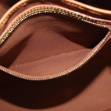 Load image into Gallery viewer, Louis Vuitton Monogram Batignolles Horizontal