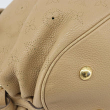 Load image into Gallery viewer, Louis Vuitton Mahina L Coquille