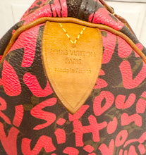 Load image into Gallery viewer, PRELOVED Louis Vuitton Monogram Graffiti Speedy 30