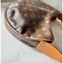 Load image into Gallery viewer, Louis Vuitton Monogram Croissant MM