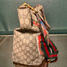 Load image into Gallery viewer, Gucci Supreme GG Canvas Courrier Soft Tote