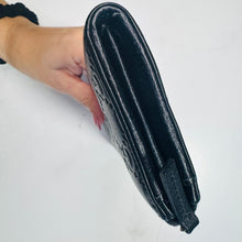 Load image into Gallery viewer, Gucci Black Guccisima Leather Zippy Wallet
