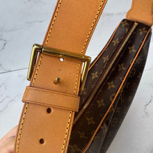 Load image into Gallery viewer, Louis Vuitton Monogram Croissant GM