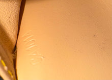 Load image into Gallery viewer, PRELOVED Louis Vuitton Takashi Murakami Monogram Multicolor Blanc Small Ring Agenda