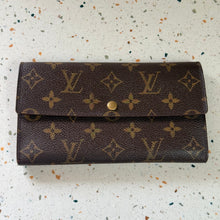 Load image into Gallery viewer, Louis Vuitton Monogram Sarah Wallet