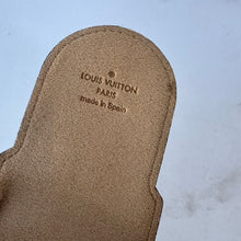 Load image into Gallery viewer, Louis Vuitton Monogram Pen Case