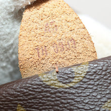 Load image into Gallery viewer, Louis Vuitton Monogram Sac Souple 45