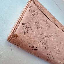 Load image into Gallery viewer, Louis Vuitton Iris Mahina Wallet Magnolia