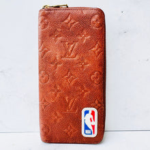 Load image into Gallery viewer, LOUIS VUITTON x NBA Capsule Bundle: Zippy Vertical Wallet and Glasses Case