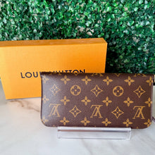 Load image into Gallery viewer, Louis Vuitton Monogram Insolite Wallet Purple