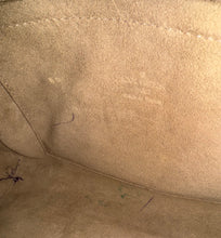 Load image into Gallery viewer, PRELOVED Louis Vuitton Takashi Murakami Multicolor Monogram Noir Priscilla