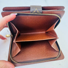 Load image into Gallery viewer, Louis Vuitton Monogram Porte Papier Zippe Wallet SP0092
