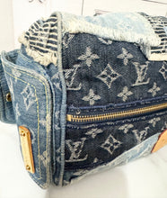 Load image into Gallery viewer, PRELOVED Louis Vuitton Denim Patchwork Speedy 30