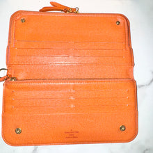 Load image into Gallery viewer, PRELOVED Louis Vuitton Takashi Murakami Monogram Multicolor Blanc Insolite Wallet