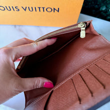 Load image into Gallery viewer, Louis Vuitton Monogram Brazza Wallet