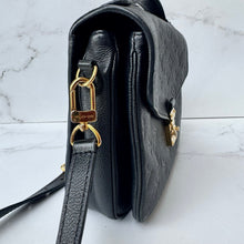 Load image into Gallery viewer, Louis Vuitton Black Empreinte Pochette Metis