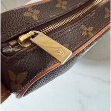 Load image into Gallery viewer, Louis Vuitton Monogram Croissant MM