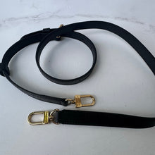 Load image into Gallery viewer, Louis Vuitton Empreinte Monogram Giant Onthego PM Bicolor