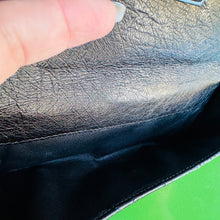 Load image into Gallery viewer, Gucci Ostrich Leather Continental Wallet