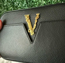 Load image into Gallery viewer, Versace Virtus Camera Bag