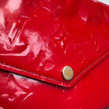 Load image into Gallery viewer, Louis Vuitton Vernis Felicie Pochette