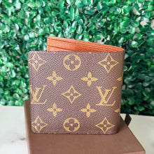 Load image into Gallery viewer, Louis Vuitton Monogram Men's Bifold Wallet
