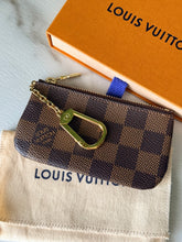 Load image into Gallery viewer, Louis Vuitton Damier Ebene Key Pouch