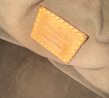 Load image into Gallery viewer, PRELOVED Louis Vuitton Takashi Murakami Monogram Multicolor Noir Courtney MM