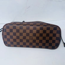 Load image into Gallery viewer, Louis Vuitton Damier Ebene Neverfull PM