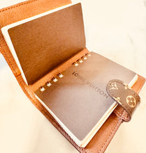 Load image into Gallery viewer, PRELOVED Louis Vuitton Monogram 150th Anniversary Card Holder / Mini Agenda Cover