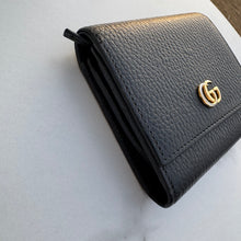 Load image into Gallery viewer, GUCCI Calfskin Compact Wallet