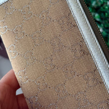 Load image into Gallery viewer, GUCCI Metallic Monogram Zippy Wallet