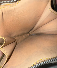 Load image into Gallery viewer, PRELOVED Louis Vuitton Takashi Murakami Multicolor Coeur Heart Coin Purse