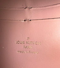 Load image into Gallery viewer, PRELOVED Louis Vuitton Damier Ebene Croisette Chain Wallet Magnolia