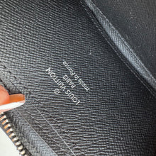 Load image into Gallery viewer, Louis Vuitton Damier Graphite Zippy Coin Purse MI1199
