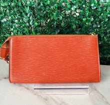 Load image into Gallery viewer, Louis Vuitton Epi Pochette Accessories Brown