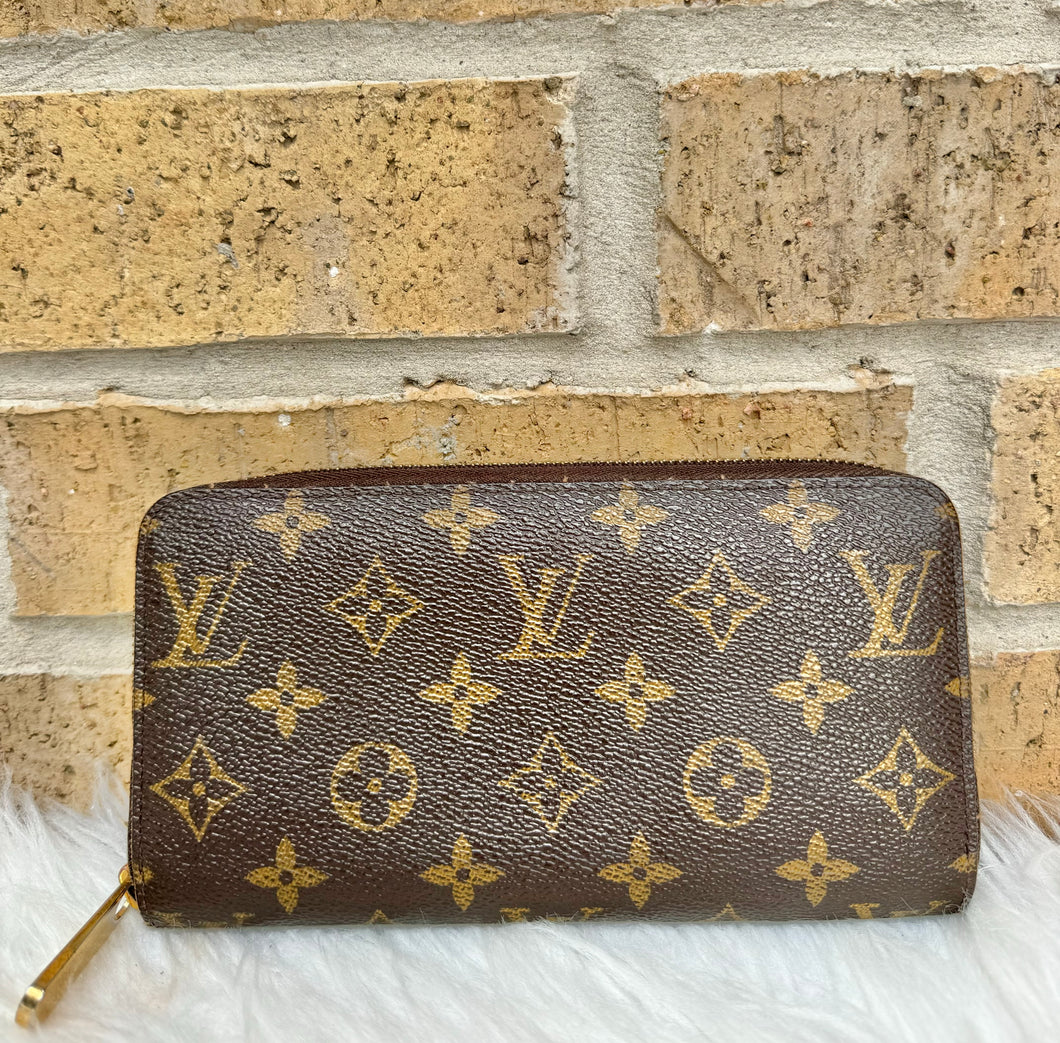 PRELOVED Louis Vuitton Monogram Zippy Wallet