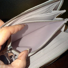 Load image into Gallery viewer, Louis Vuitton Empreinte Zippy Wallet Ivory