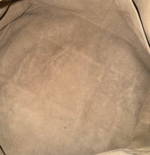 Load image into Gallery viewer, PRELOVED Louis Vuitton Takashi Murakami Monogram Multicolor Noir Courtney MM