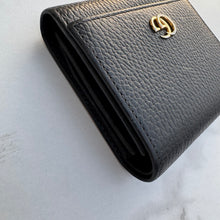 Load image into Gallery viewer, GUCCI Calfskin Compact Wallet
