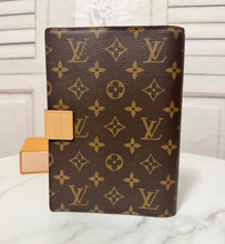 Load image into Gallery viewer, PRELOVED Louis Vuitton Lockme MM Notebook Cover