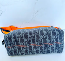 Load image into Gallery viewer, NEW CHRISTIAN DIOR Flight Bag