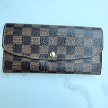Load image into Gallery viewer, Louis Vuitton Damier Ebene Emilie Wallet