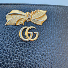 Load image into Gallery viewer, GUCCI Medium Calfskin Wallet