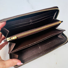 Load image into Gallery viewer, Louis Vuitton Damier Ebene Zippy Wallet