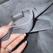 Load image into Gallery viewer, Louis Vuitton Mahina Haumea Black