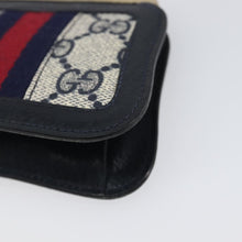 Load image into Gallery viewer, Gucci GG Supreme Vintage Kisslock Coin Purse