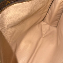 Load image into Gallery viewer, Louis Vuitton Toiletry Pouch 26